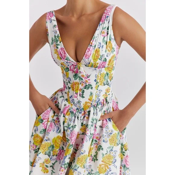 NEW House of CB Emmelina White Vintage Rose Print Dress XS - Picture 3 of 17